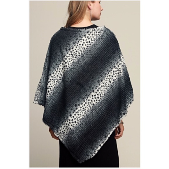 ONE SIZE Luxurious Soft Faux Fur Sweater Poncho - Picture 8 of 8